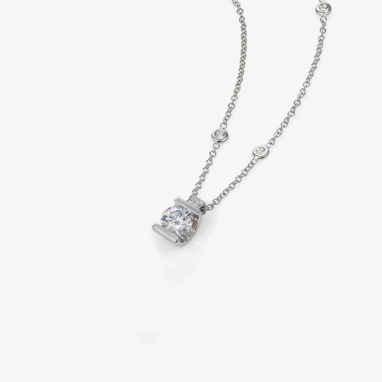 Uno Diamond Pendant