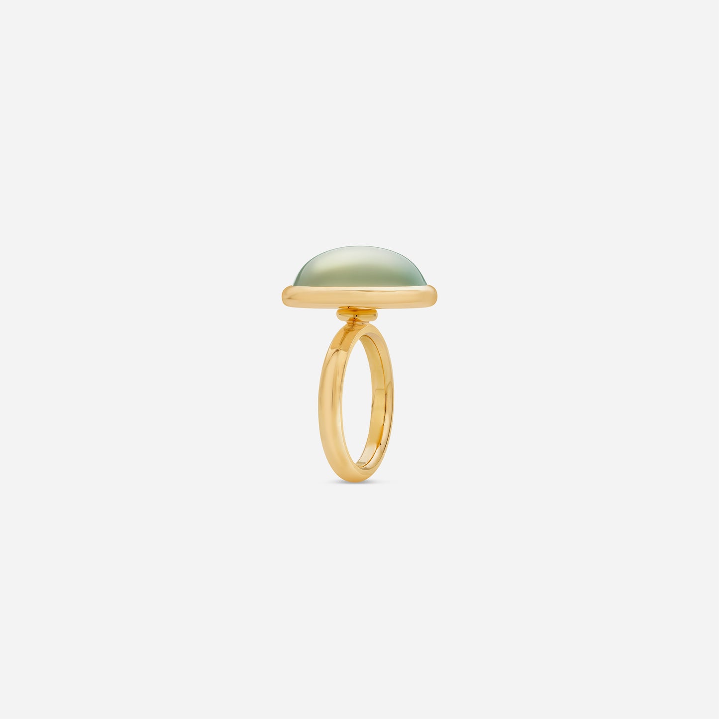 Load image into Gallery viewer, 18k Cabochon Green Moonstone Ring
